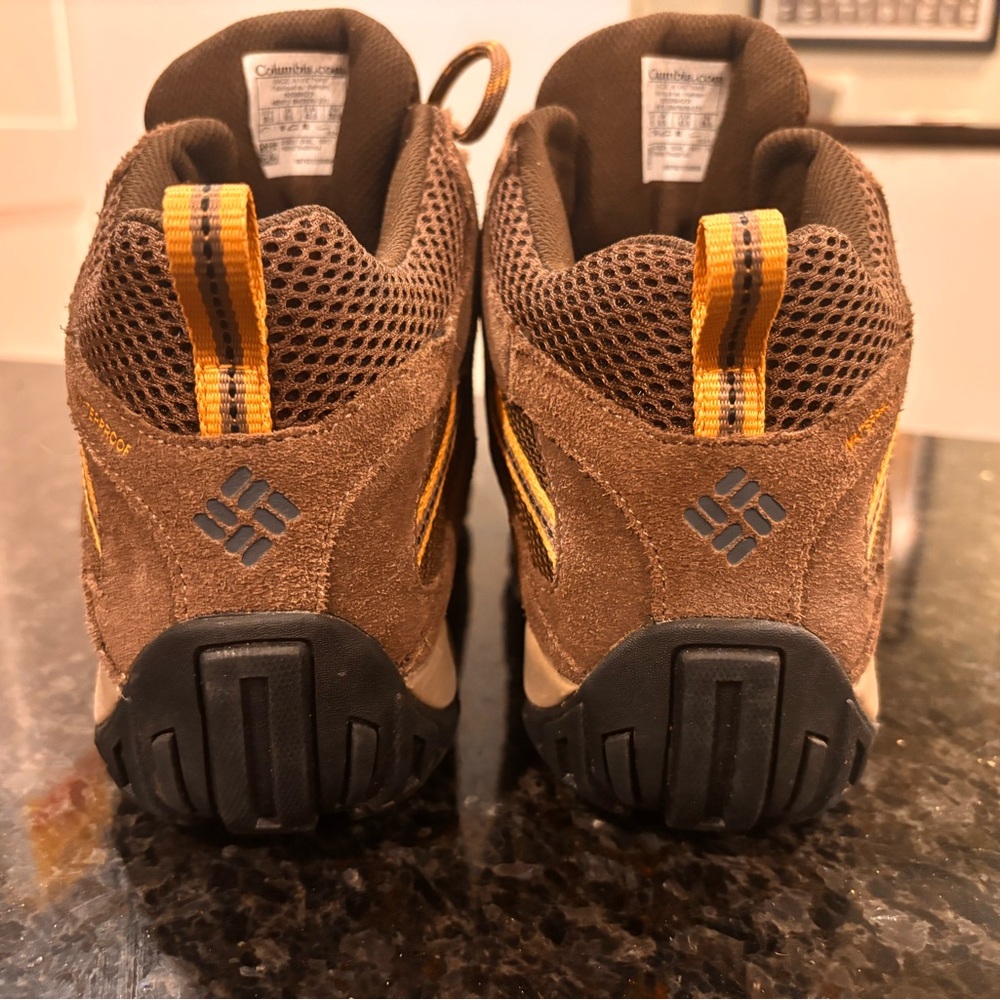 Men’s Columbia Brown Hiking Boots “Redmond” - Picture 7 of 11